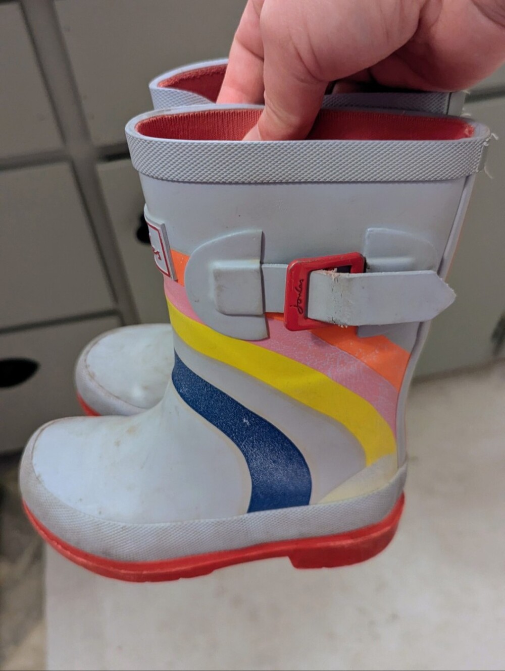 Kids Joules Rain Boots with Rainbow Stripes Sz 8